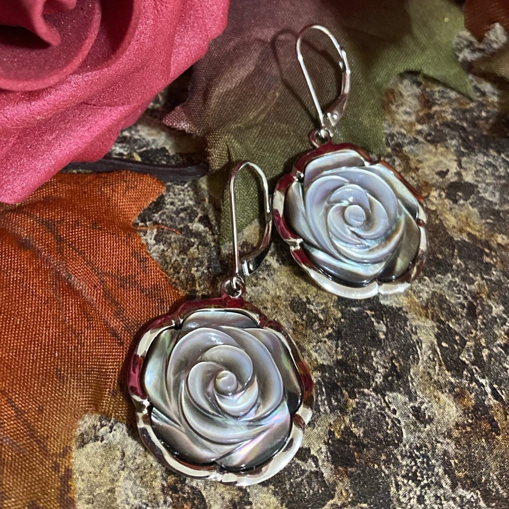 🧜🏻‍♀️Abalone Sterling Silver 925 Stamped Flower/Rose Earrings 1.5” Length